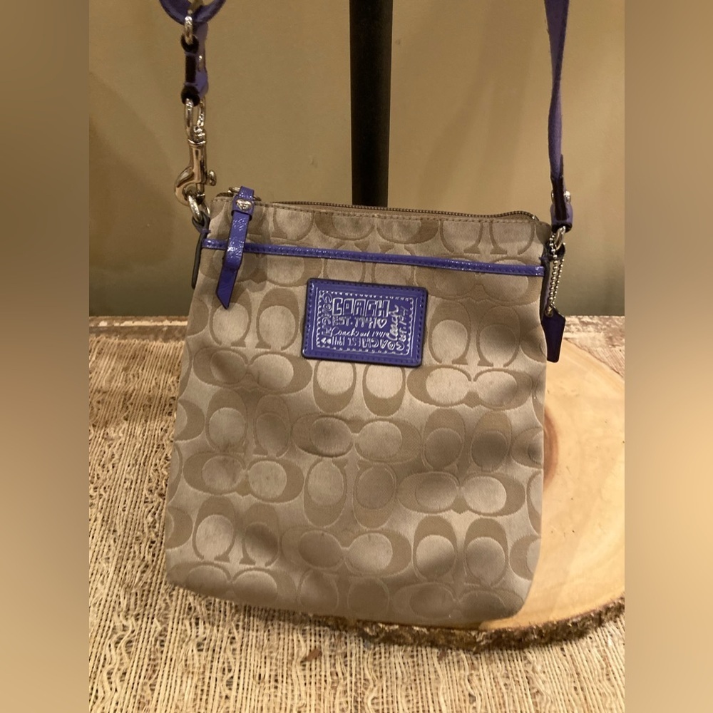 Coach Brown Signature Purple Poppy Crossbody Small Swingpack Tote Shoulder Bag - Picture 3 of 11